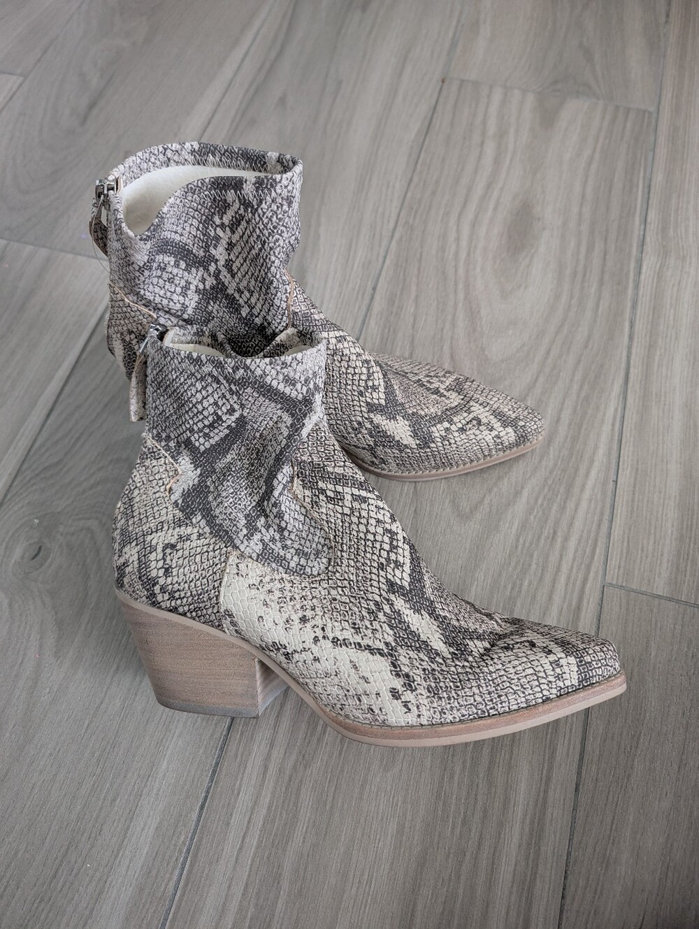 Dolce Vita Genuine Leather Snake Print Boots Size 9